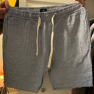 Blue and white stripe vibe short